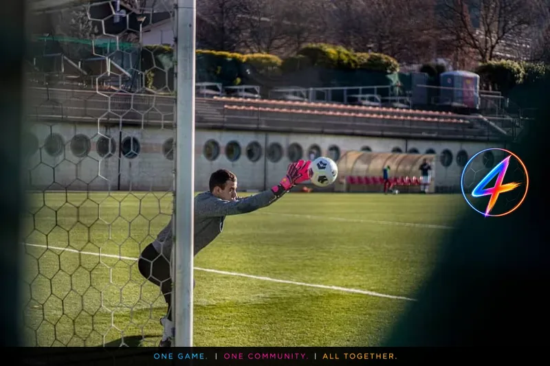 Livano Comenencia leaves PSV after limited opportunities