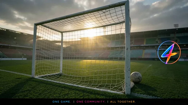Newcastle refuse to sell Lewis Hall as Manchester United circle