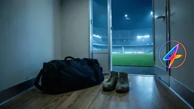 Stoke sign Man Utd striker Louie Bradbury Carrick prepares for Everton