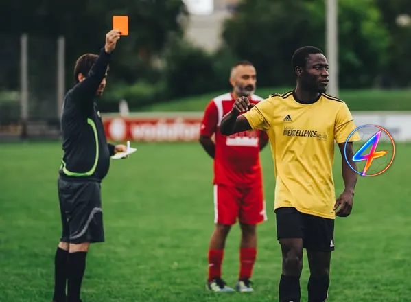 Callaghan backs red card for Turkey's Seker after handling incident